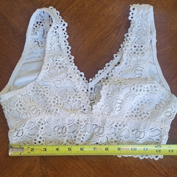 Altar'd State Lace Bralette. Size L - Picture 4 of 9